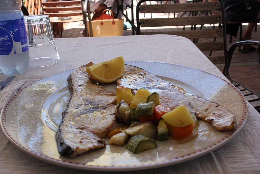 סן ברתולומיאו אל מארה Hotel Delle Rose מראה חיצוני תמונה